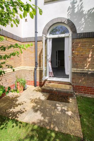 Photo 10- click for photo gallery